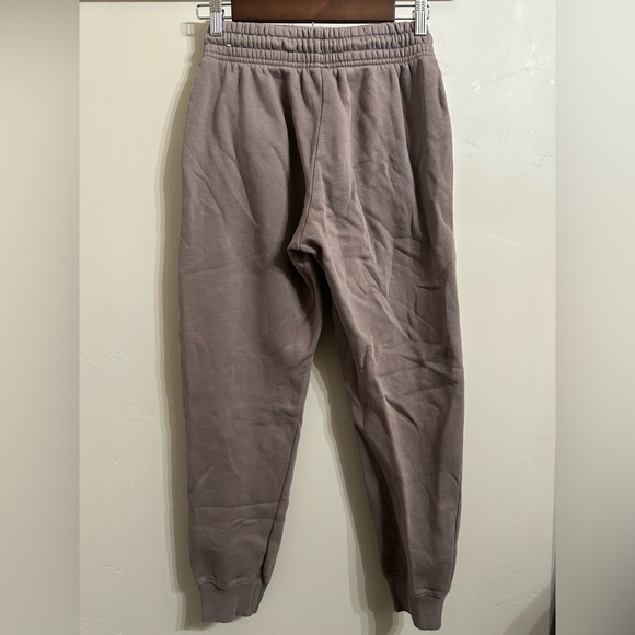 Women’s Nike - Phoenix Fleece Oversized High waisted Jogger Pants - Mink Brown - Picture 3 of 5